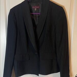 Elegant Black Women's Blazer, size 10